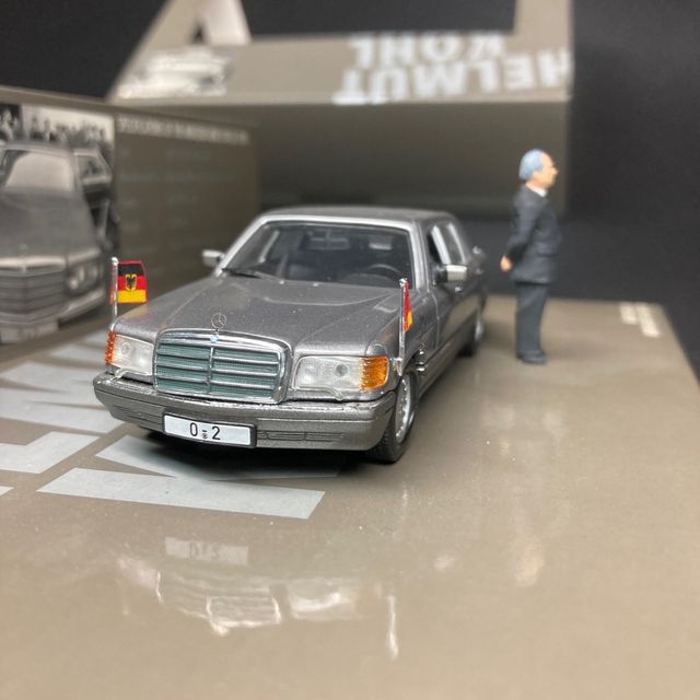 1/43 MINICHAMPS Mercedes Benz 500 SEL