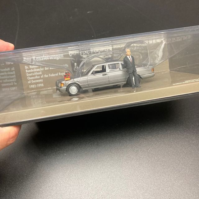1/43 MINICHAMPS Mercedes Benz 500 SEL