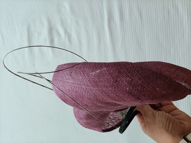 Tocado morado y plateado