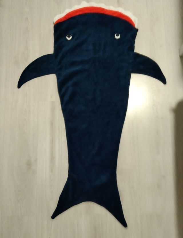 Manta saco infantil tiburón