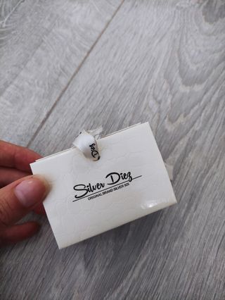 Colgante / collar de acero