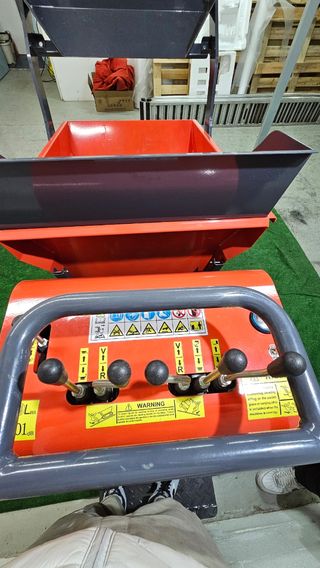 Mini dumper 500Kg autocarga con descarga en altura