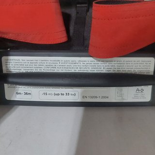 mochila bebe montaña