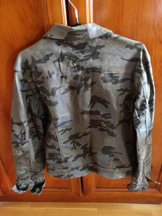 Cazadora vaquera militar 