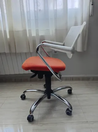 SILLA DE DESPACHO (opcional mesa de estudio)