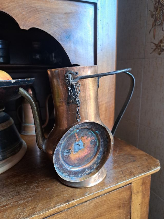 Antica brocca caffettiera in rame