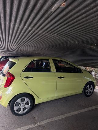 PARTICULAR. KIA Picanto 2012