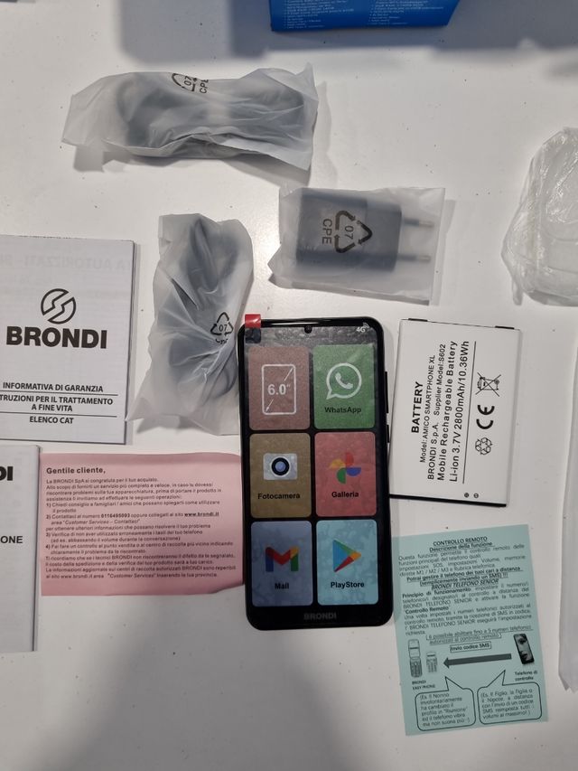 Smartphon BRONDI Amico