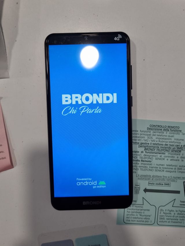 Smartphon BRONDI Amico