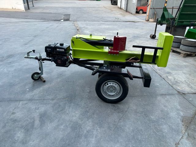 Alquiler rajadora de leña