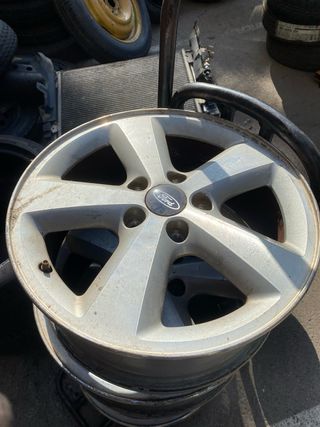 Llantas Ford