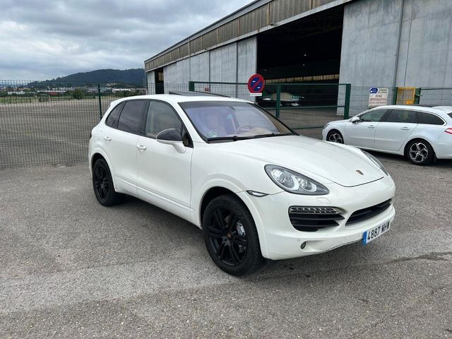 porche cayenne 2012