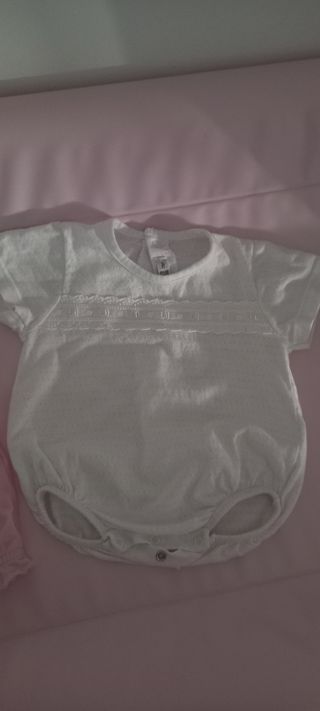 Lotes 22 bodys y 2 pijamas verano
