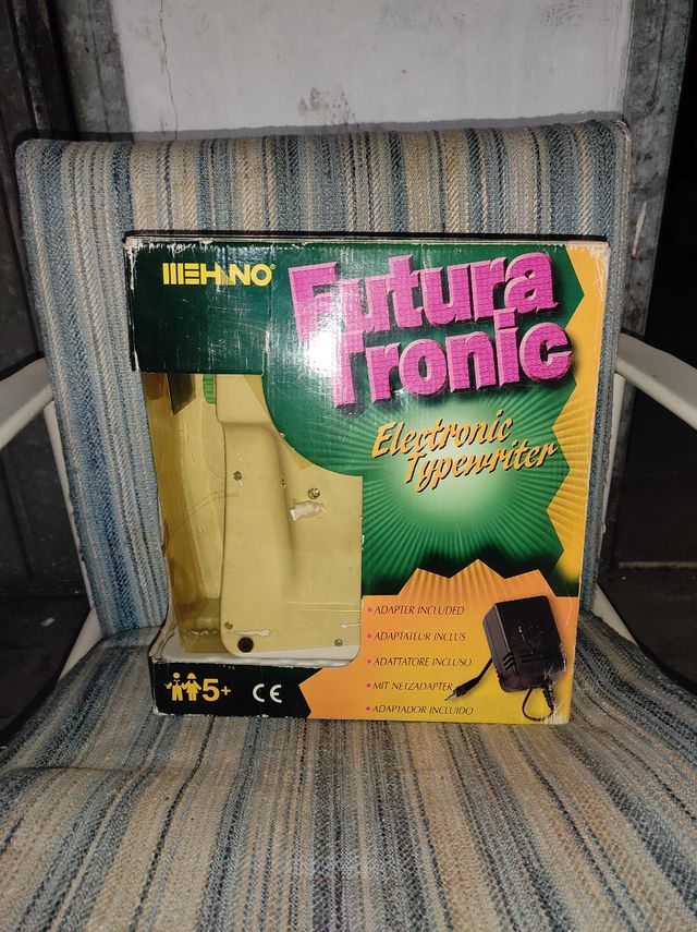 Macchina da scrivere giochi vintage