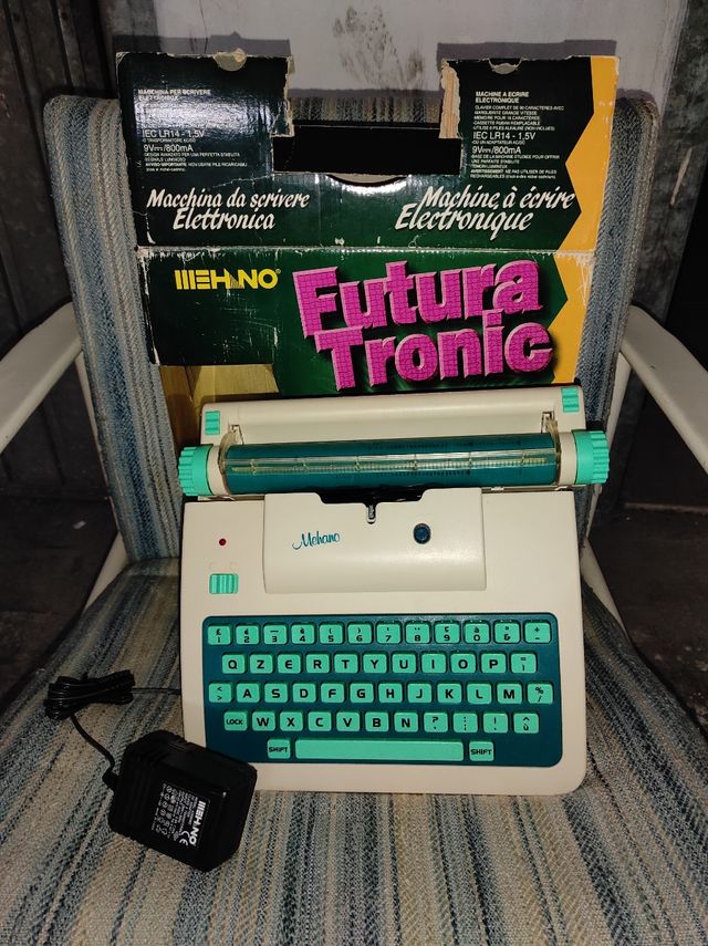 Macchina da scrivere giochi vintage