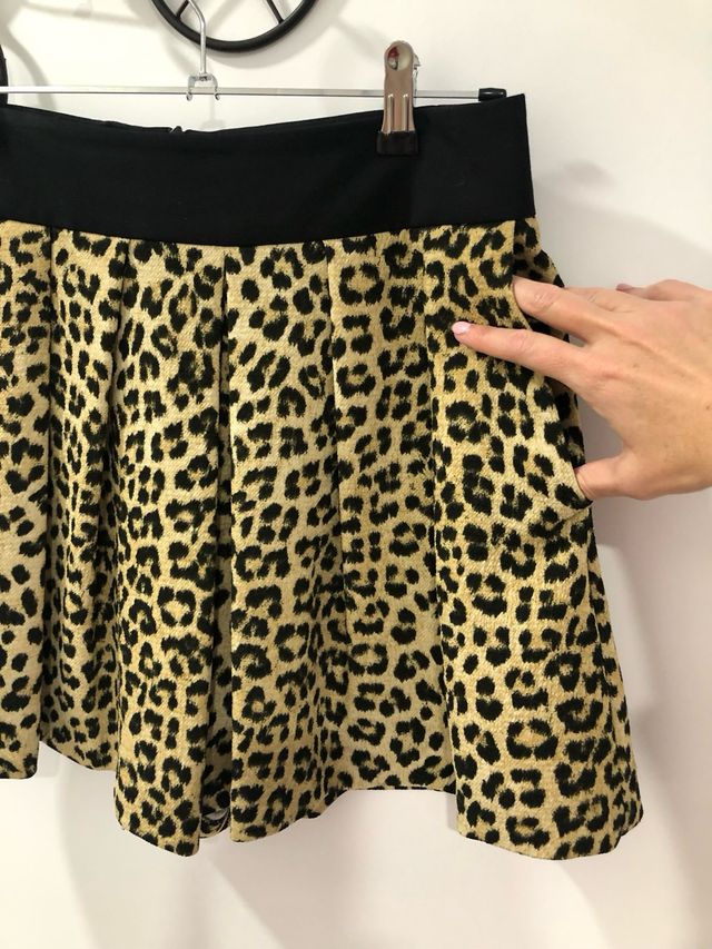 Short animal print