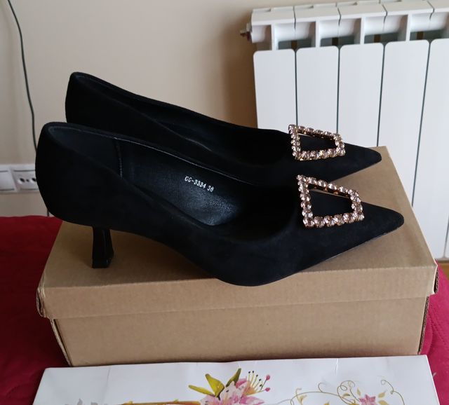 Elegante Stiletto negro joya de ante nuevo #38 tac