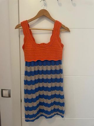 Lote de ropa pantalones y vestidos