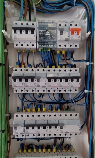 ELECTRICISTA AUTORIZADO