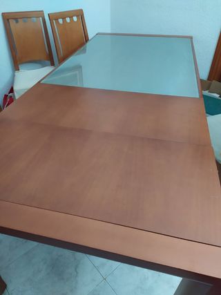 Mesa comedor y sillas