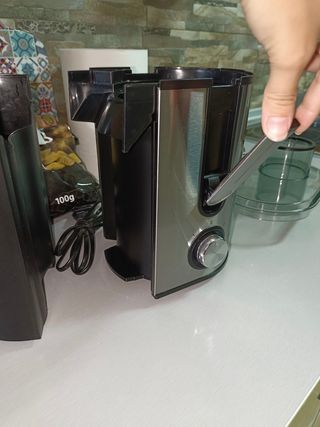 Licuadora de fruta marca Taurus