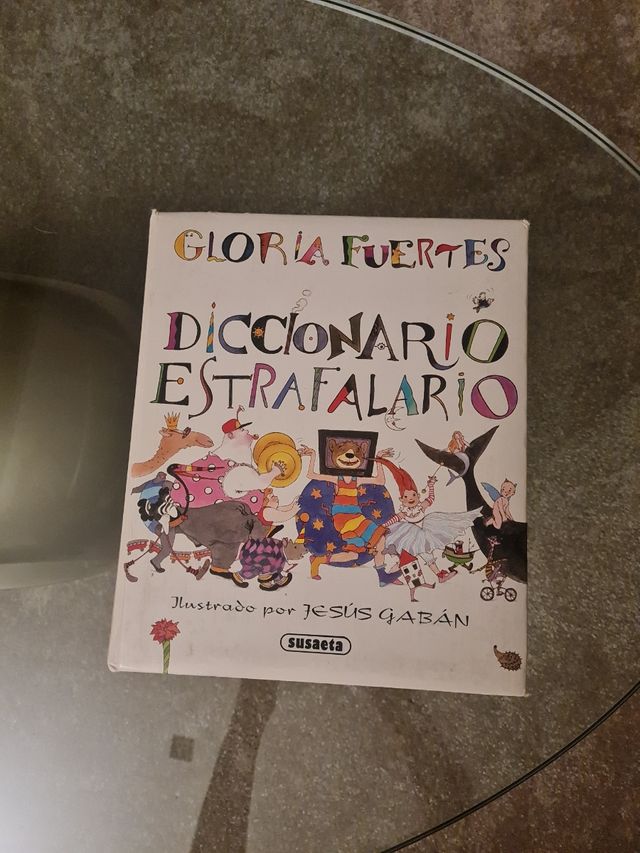 Diccionario estrafalario. Gloria Fuertes