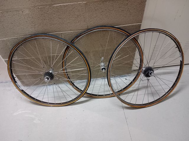 3 Ruedas CAMPAGNOLO BARCELONA 92