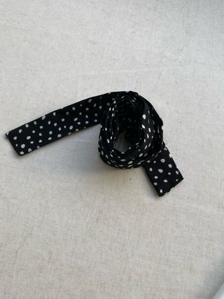 Falda pantalón negra de lunares stradivarius 