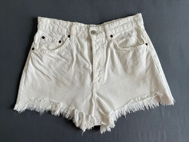 Short vaqueros blancos de Zara