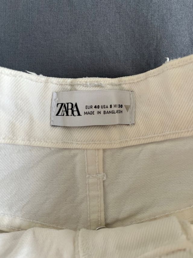Short vaqueros blancos de Zara