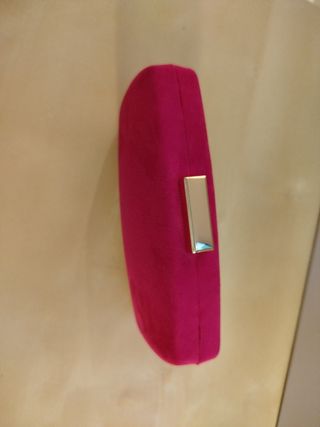 Bolso de fiesta rosa fúcsia .