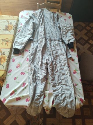 Vendo mono,guantes y ropa ignífuga 