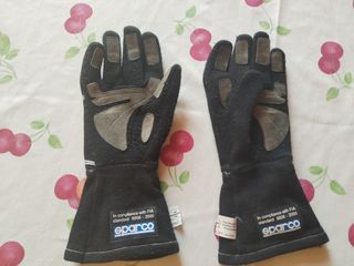 Vendo mono,guantes y ropa ignífuga 