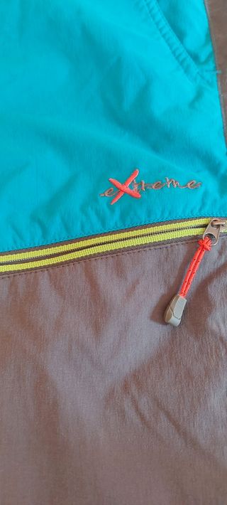 Pantalón corto trekking talla 40