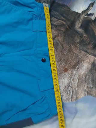 Pantalón corto trekking talla 40