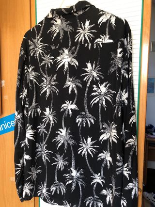 Camisa H&M con etiqueta