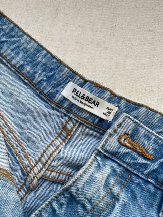 Pantalón vaquero corto pull&bear
