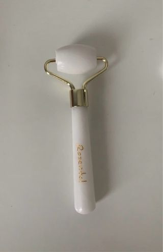 Roller viso e Gua sha