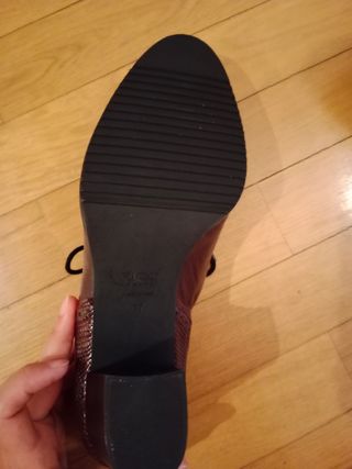 Zapato tacón con cordones