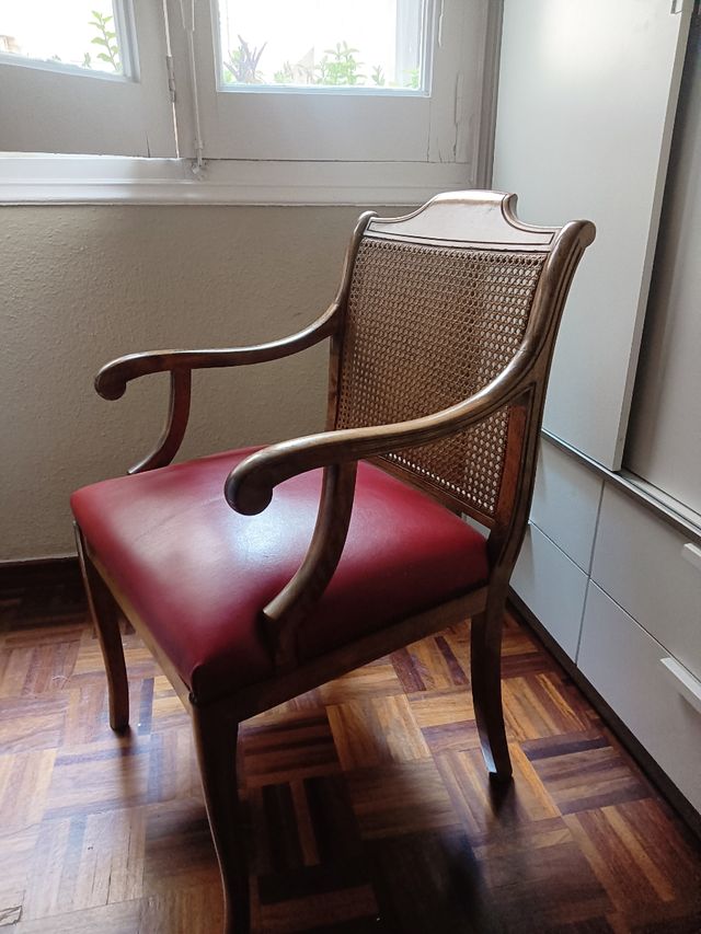 Sillón de madera 