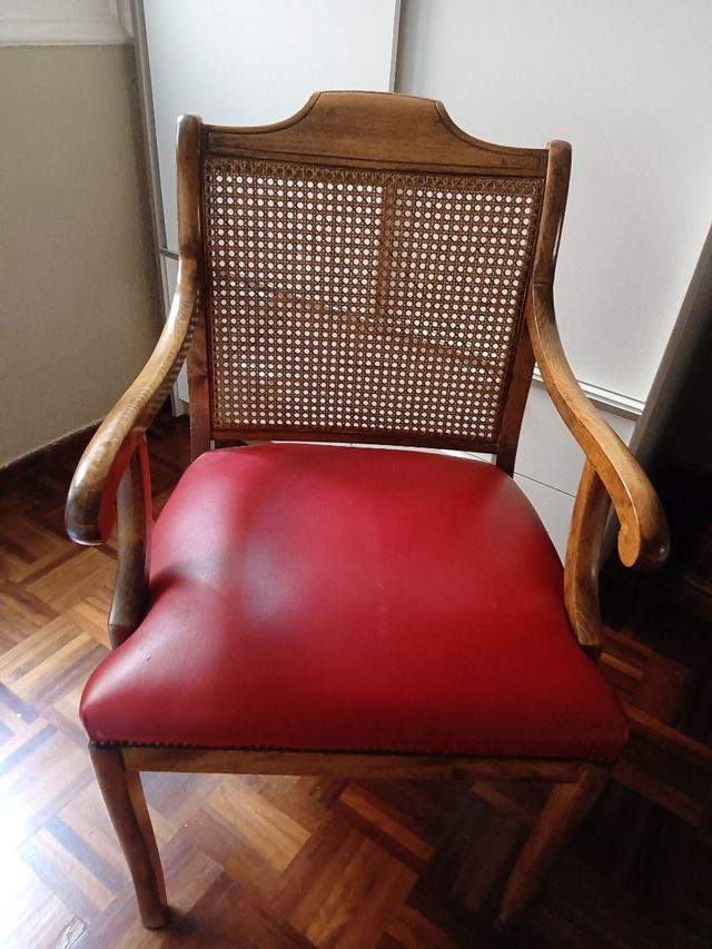 Sillón de madera 