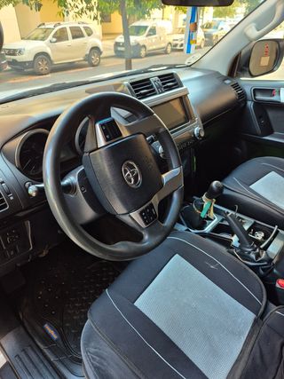 Toyota Land Cruiser 150 2014