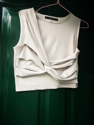 Top efecto piel vuelta Zara talla S