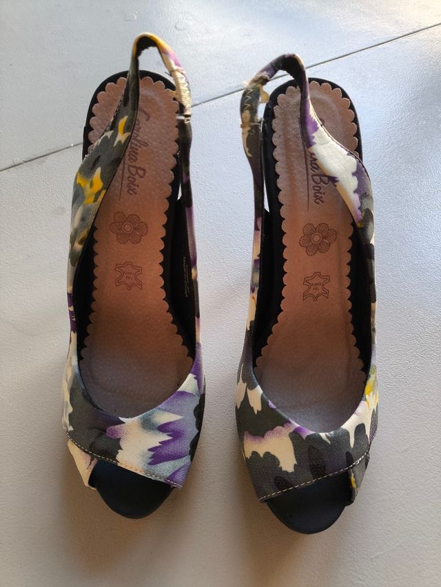 Zapatos tacón mujer y bolso a juego