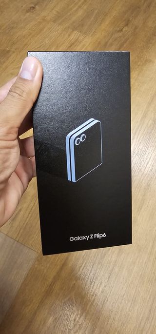 Samsung Galaxy Z Flip 6 12G.RAM 2