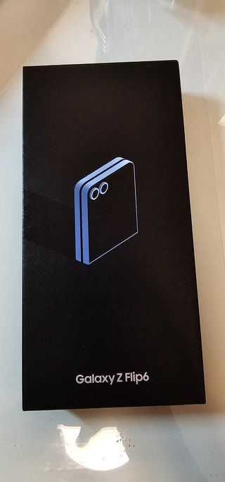 Samsung Galaxy Z Flip 6 12G.RAM 2