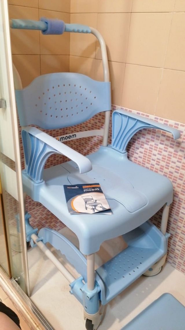SILLA DE BAÑO PARA WC CON INODORO