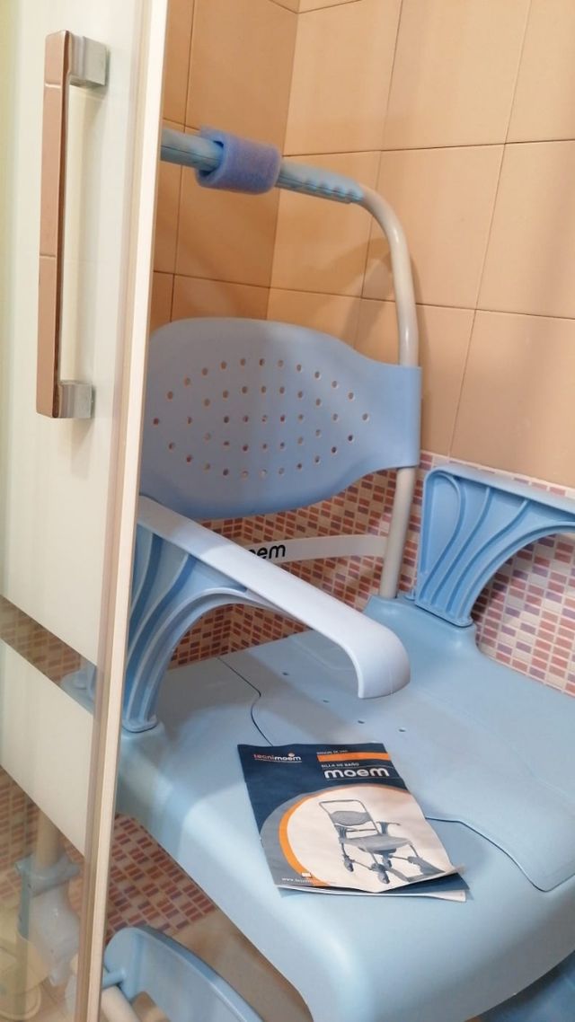 SILLA DE BAÑO PARA WC CON INODORO