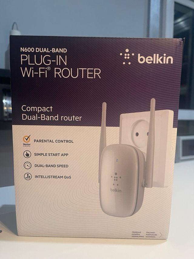Belkin plug-in wifi Router