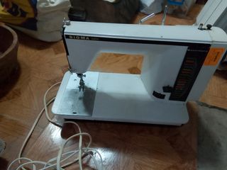 Se  vende máquina de coser